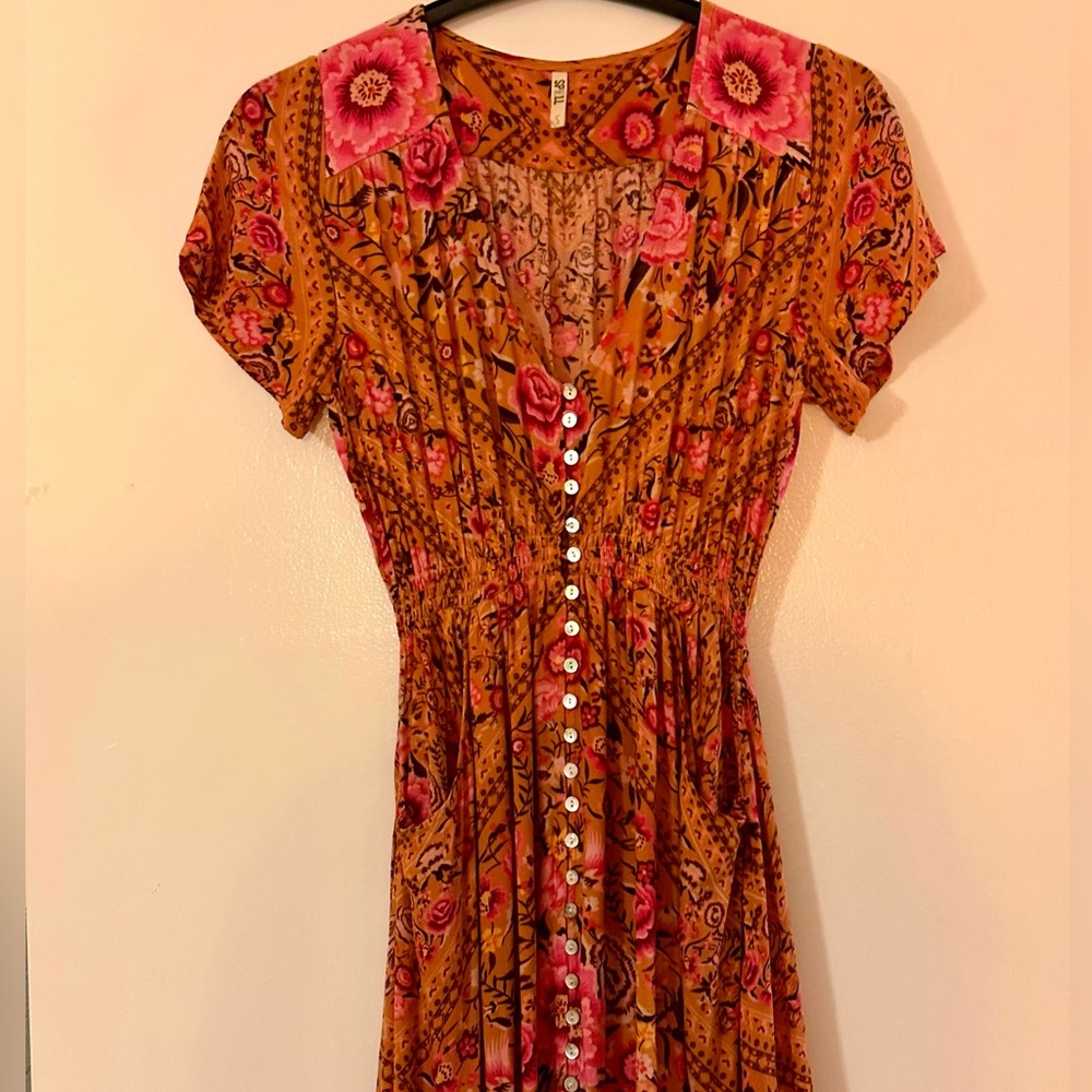 Amber babushka gown 🧡 - Picture 11 of 15